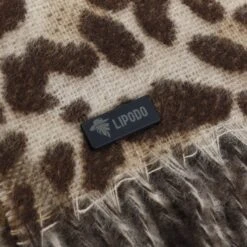 Cashmink Fransenschal Mit Leomuster By Lipodo