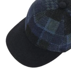 Check Cap Mit Ohrenklappen