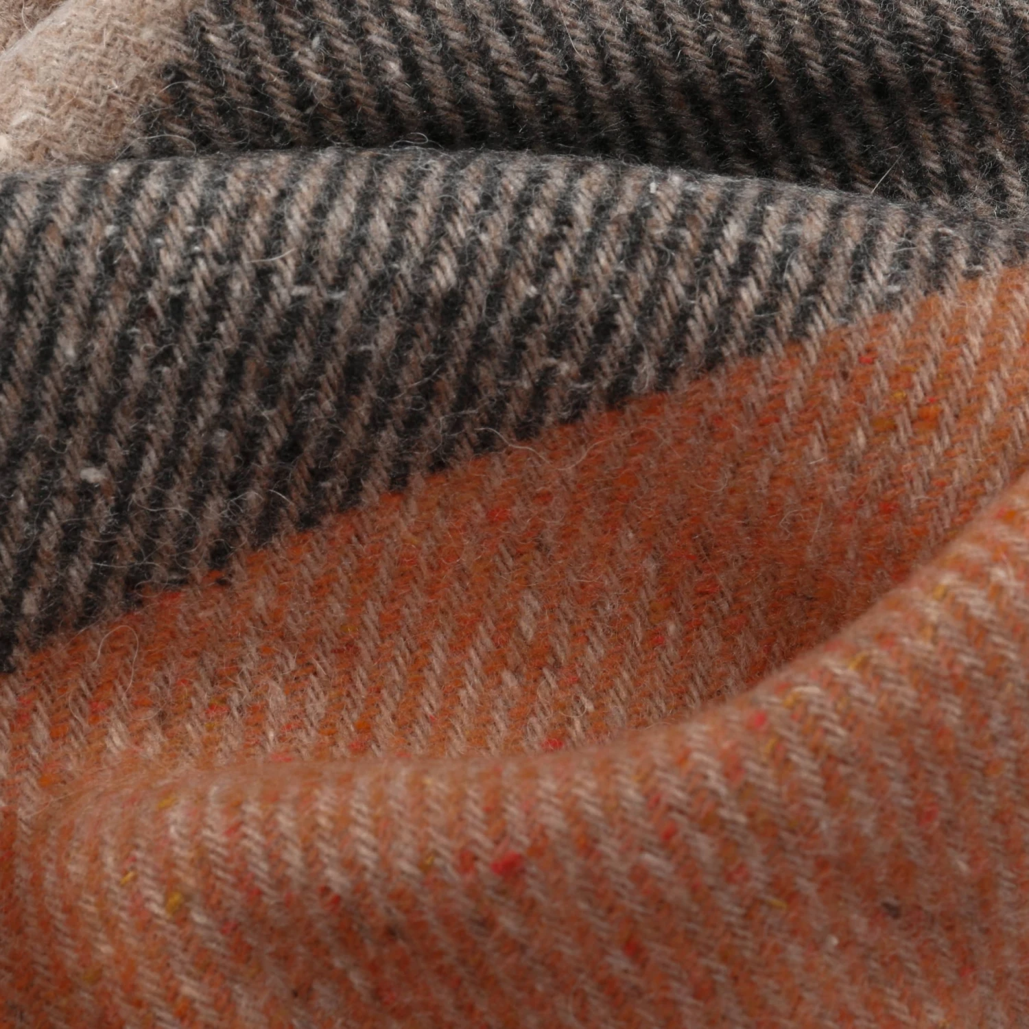 Colour Check Wollschal By Lierys 3 Colour Check Wollschal By Lierys – Bild 3