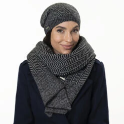 Damola Strickschal By Seeberger