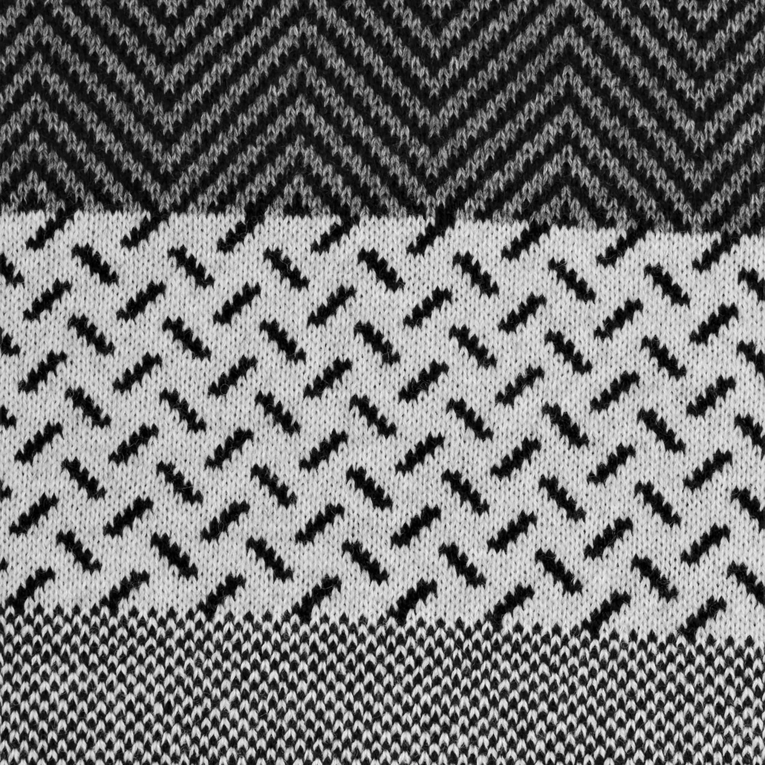 Feinstrick Graphic Schal By Lierys 1 Feinstrick Graphic Schal By Lierys