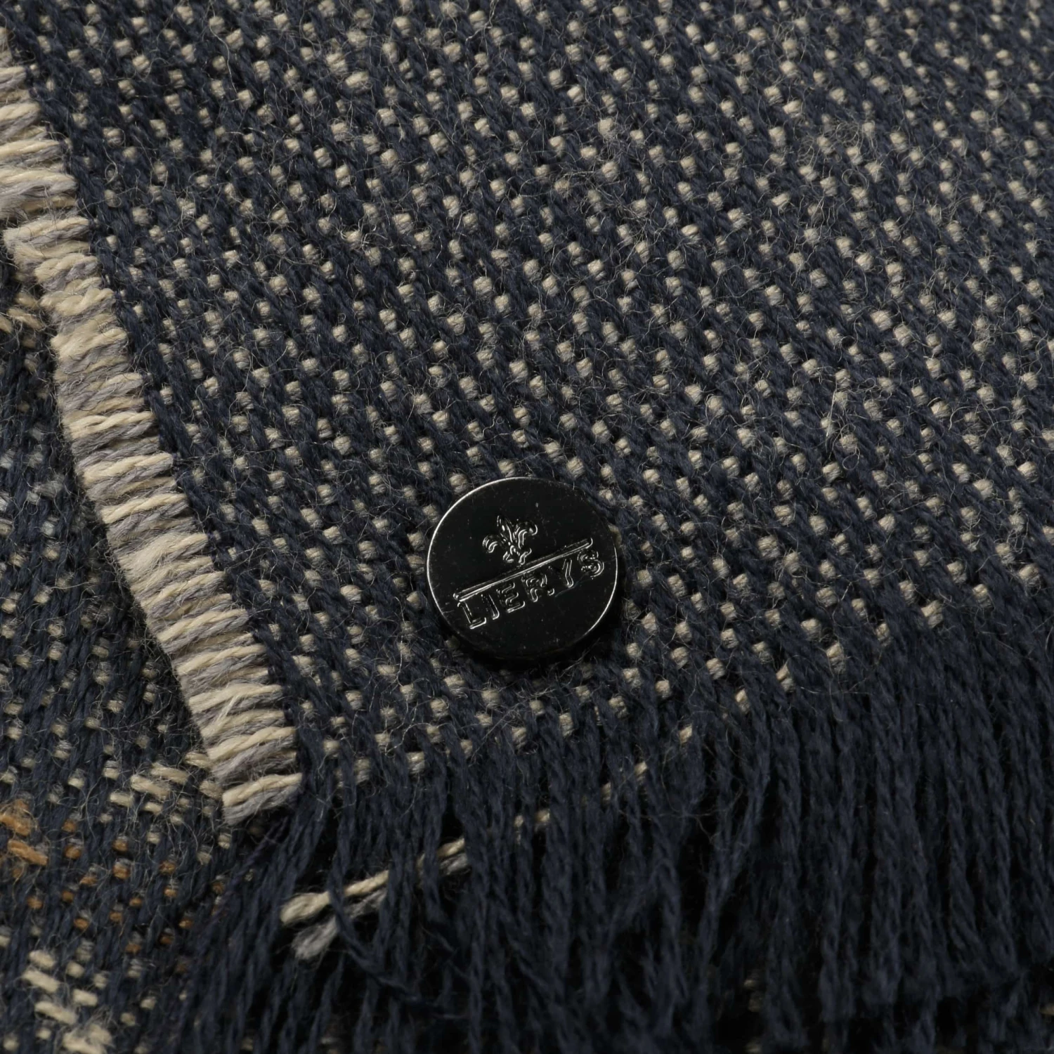 Grid Wollschal By Lierys 1 Grid Wollschal By Lierys