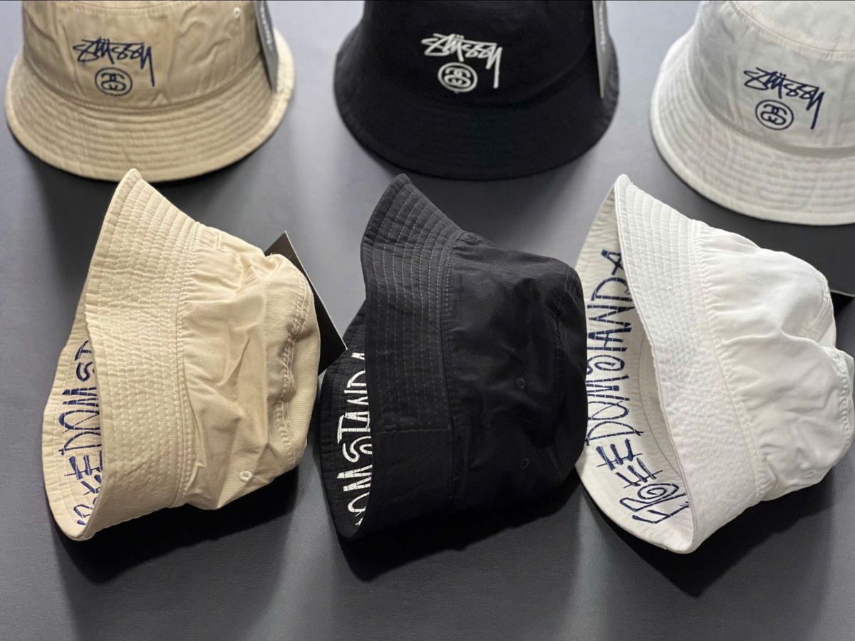 Titelseite -Hut Shopping 2035aac0 3b17 11f0 84a5 bf761c51fd33